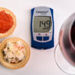 Grafico che illustra strategie naturali per abbassare il colesterolo senza farmaci.